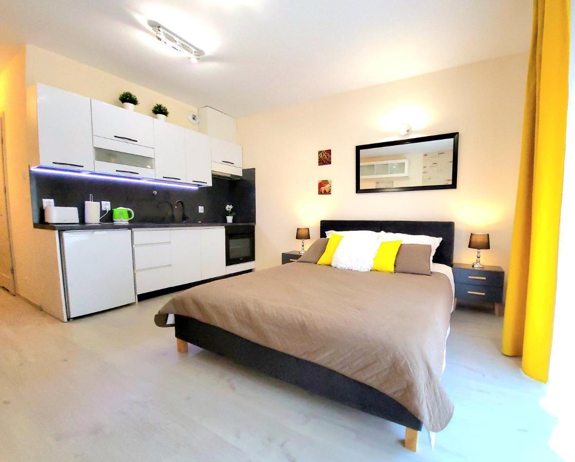 Cracow Novum Apartment Downtown 4 Persons Krakau Buitenkant foto